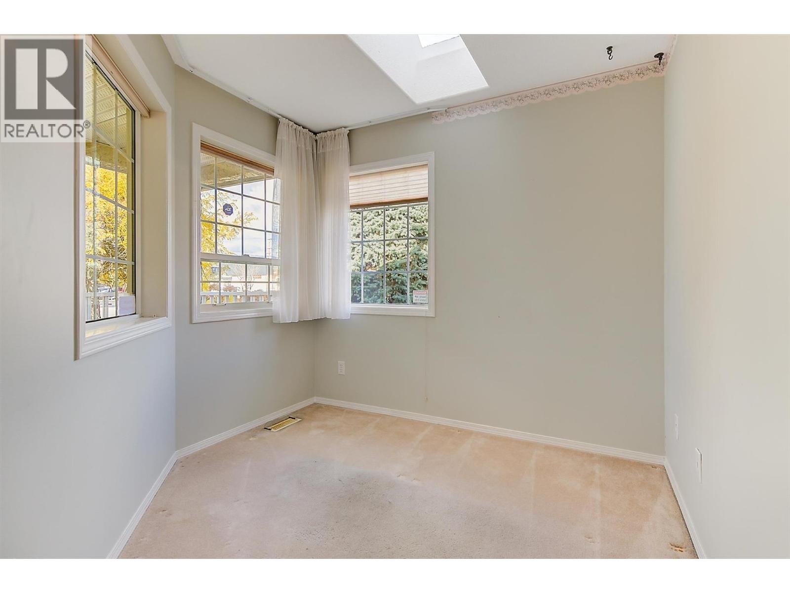 4003 Logie Court, Kelowna, British Columbia  V1W 3Y6 - Photo 33 - 10366922