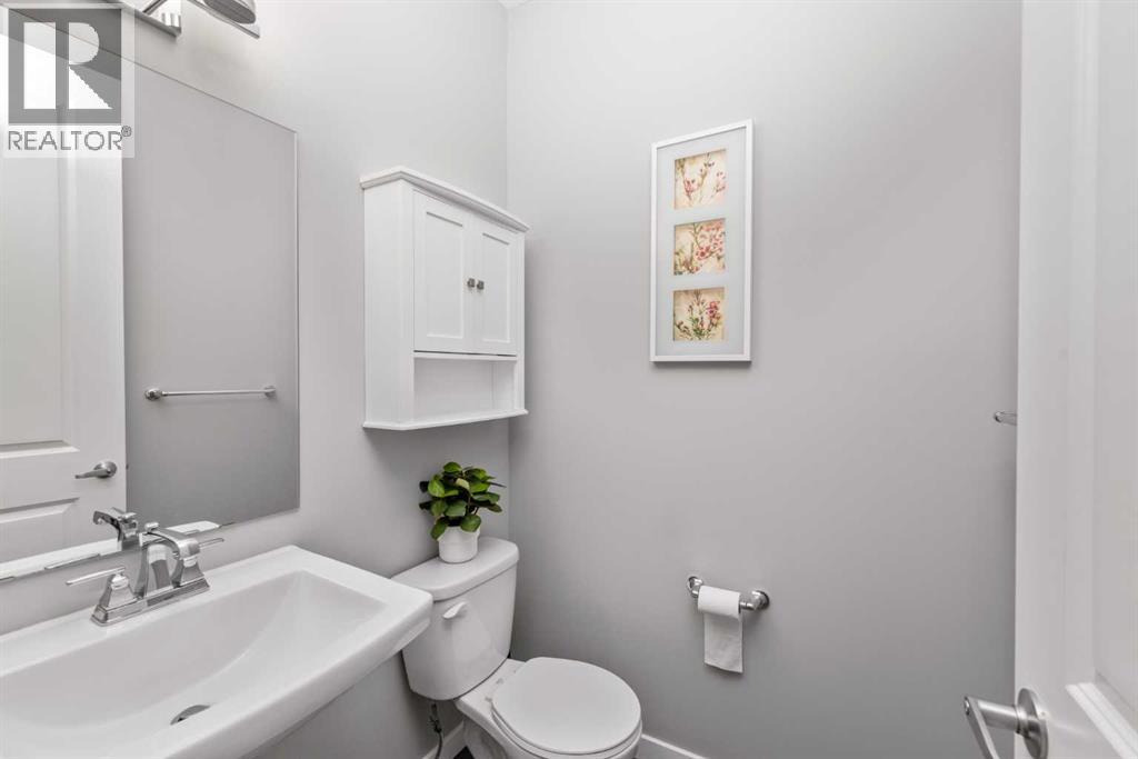 240 Cranbrook Circle Se, Calgary, Alberta  T3M 2L9 - Photo 8 - A2267412