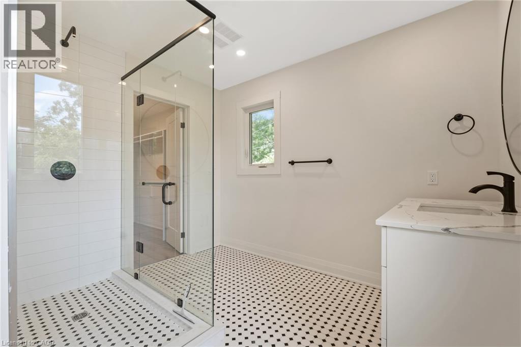 19 Violet Street, St. Catharines, Ontario  L2S 2X1 - Photo 24 - 40755076