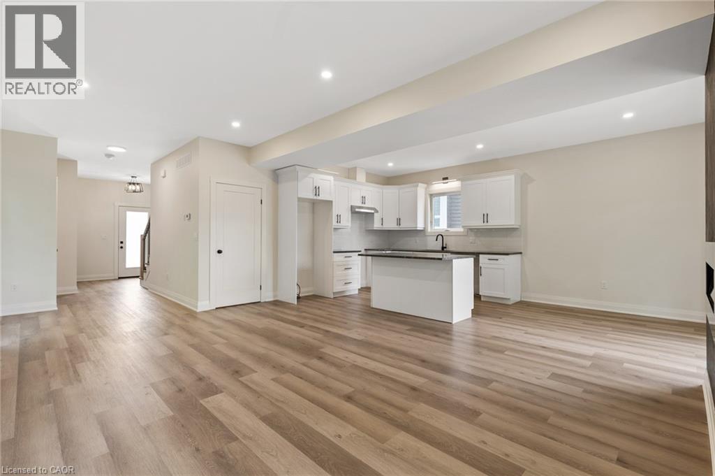 19 Violet Street, St. Catharines, Ontario  L2S 2X1 - Photo 9 - 40755076