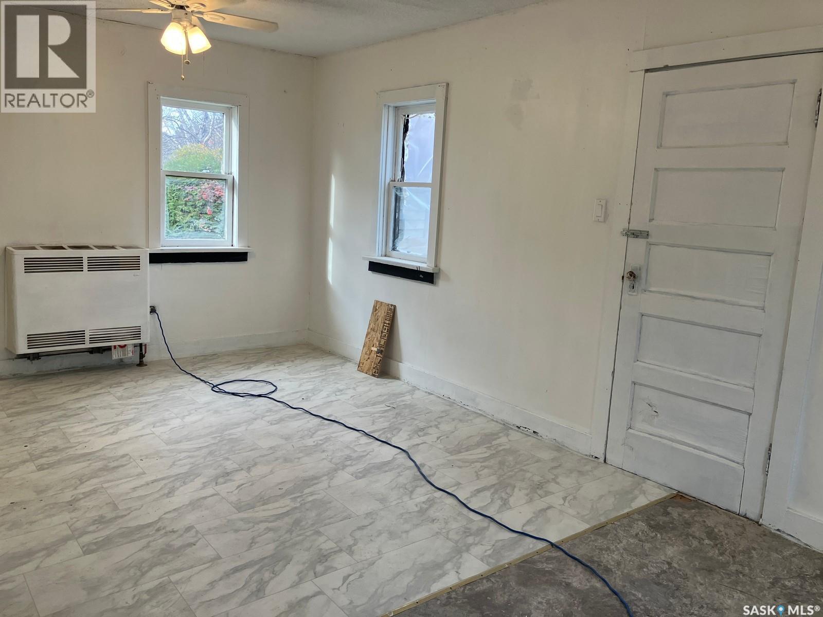 710 9th Avenue W, Nipawin, Saskatchewan  S0E 1E0 - Photo 18 - SK012905