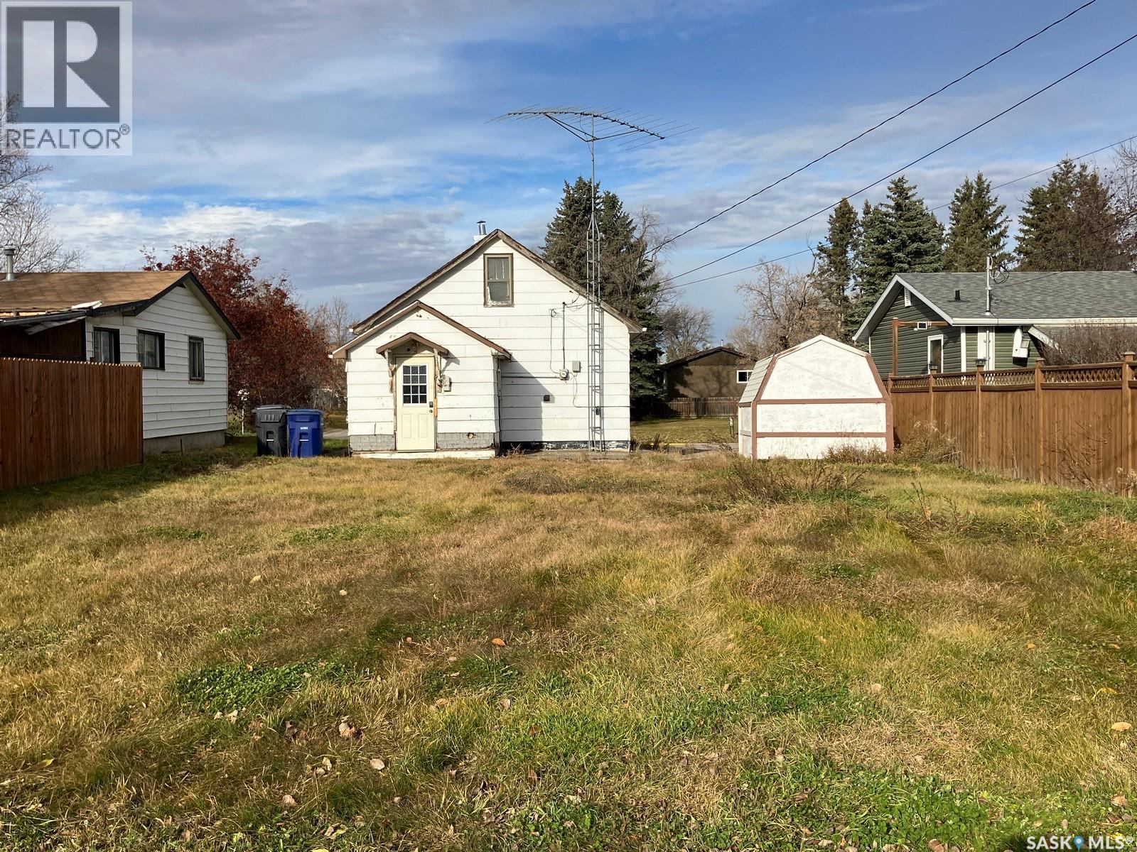 710 9th Avenue W, Nipawin, Saskatchewan  S0E 1E0 - Photo 37 - SK012905
