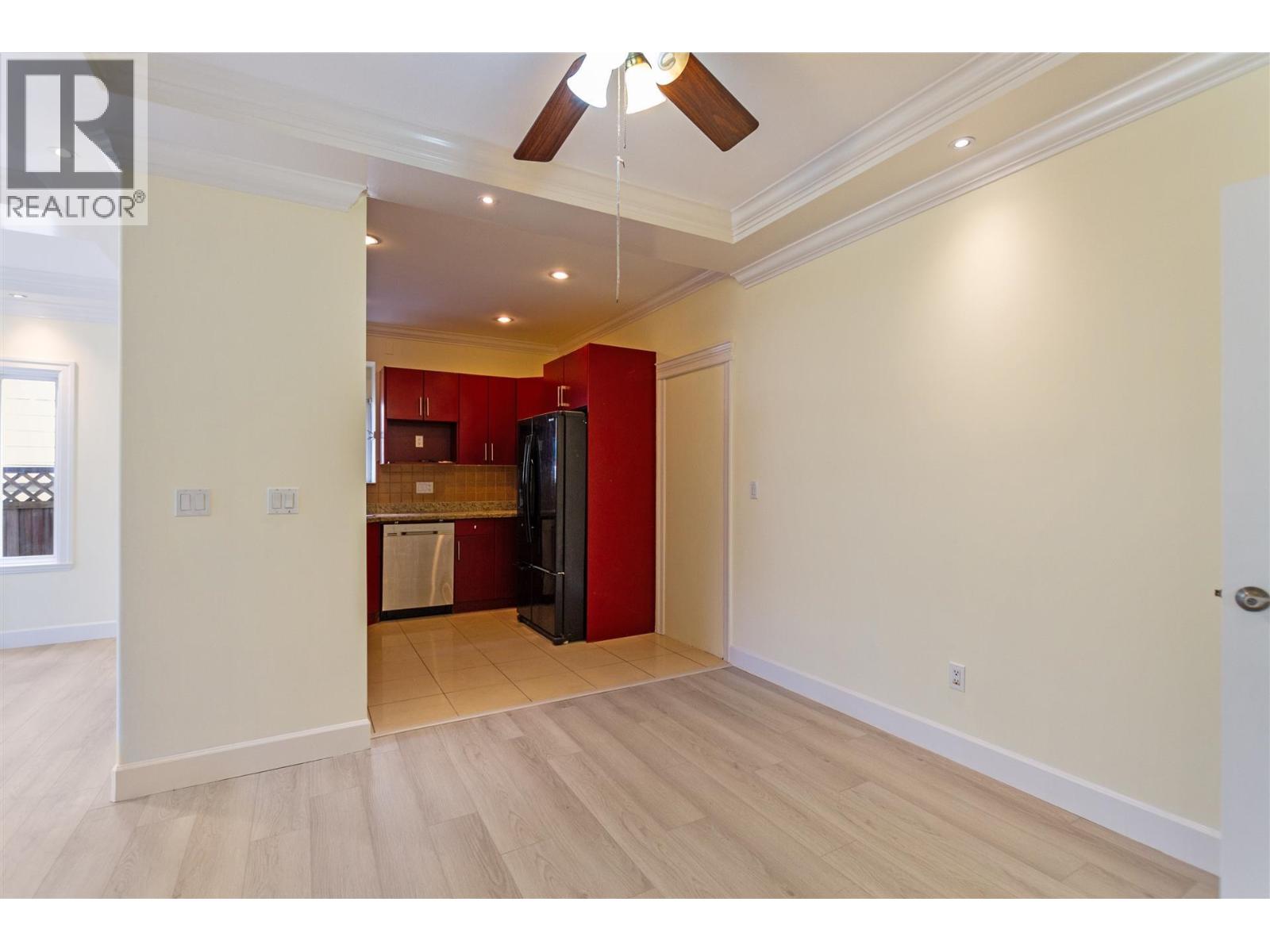 466 Fader Street, New Westminster, British Columbia  V3L 3T3 - Photo 5 - R3063036