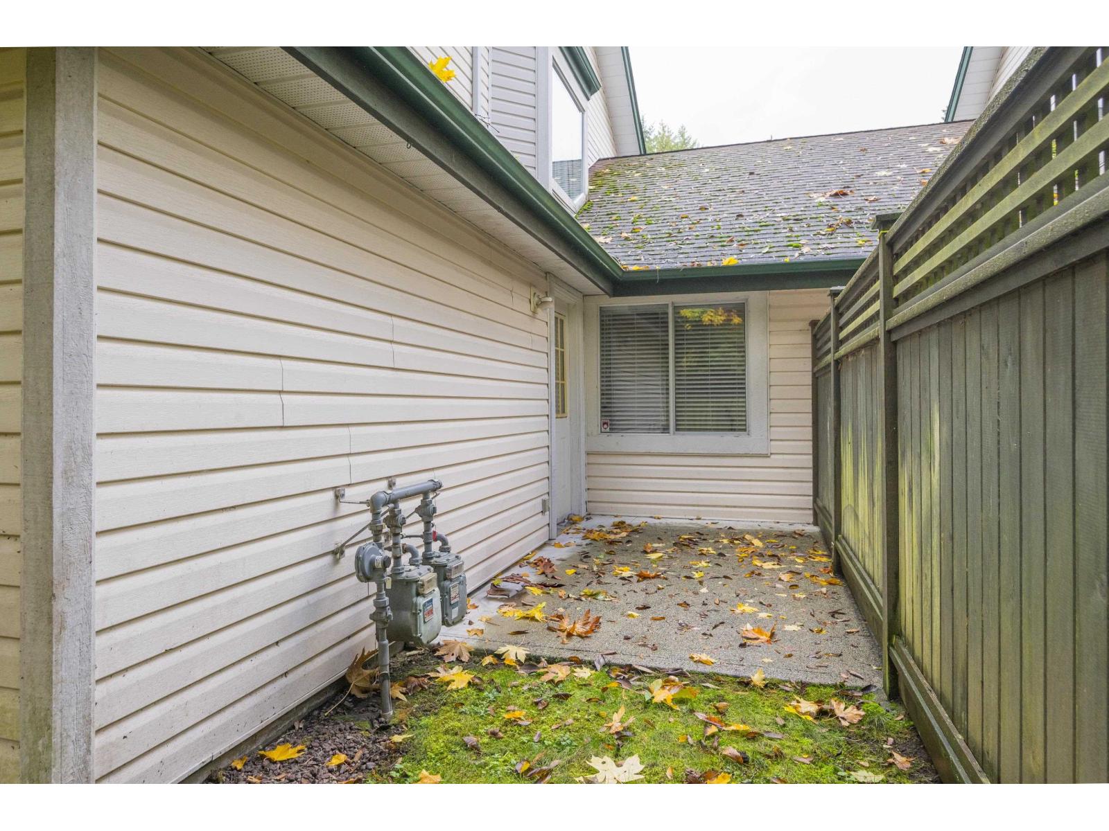 111 10308 155a Street, Surrey, British Columbia  V3R 4K5 - Photo 33 - R3062645