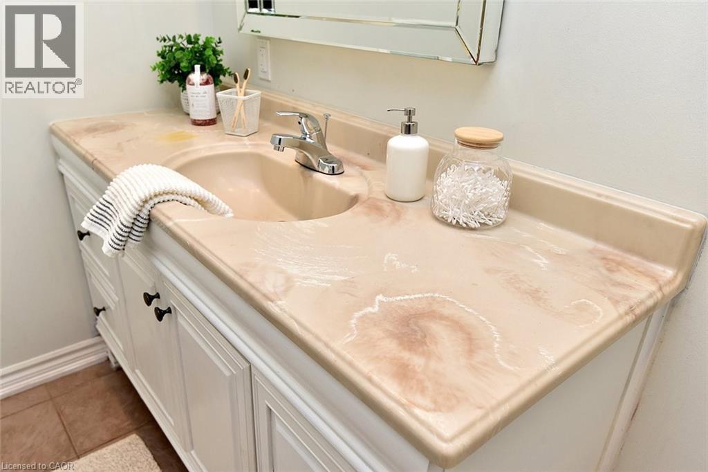 130 Delmar Drive, Hamilton, Ontario  L9C 1J9 - Photo 30 - 40784224