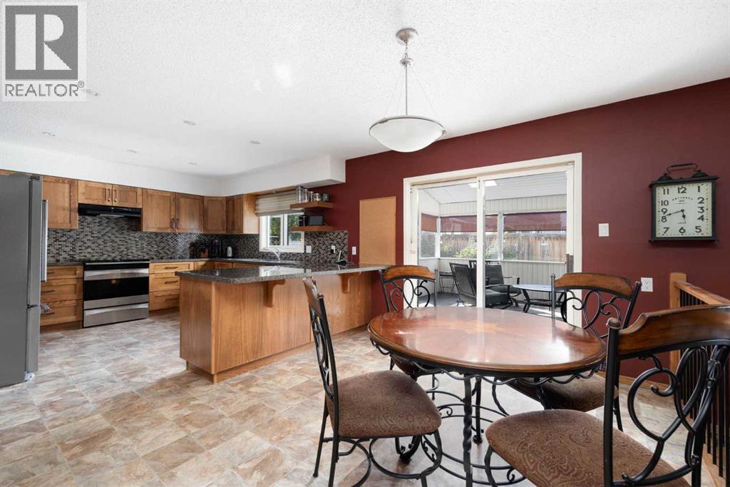 272 Ball Place, Fort Mcmurray, Alberta  T9K 2A2 - Photo 12 - A2244364