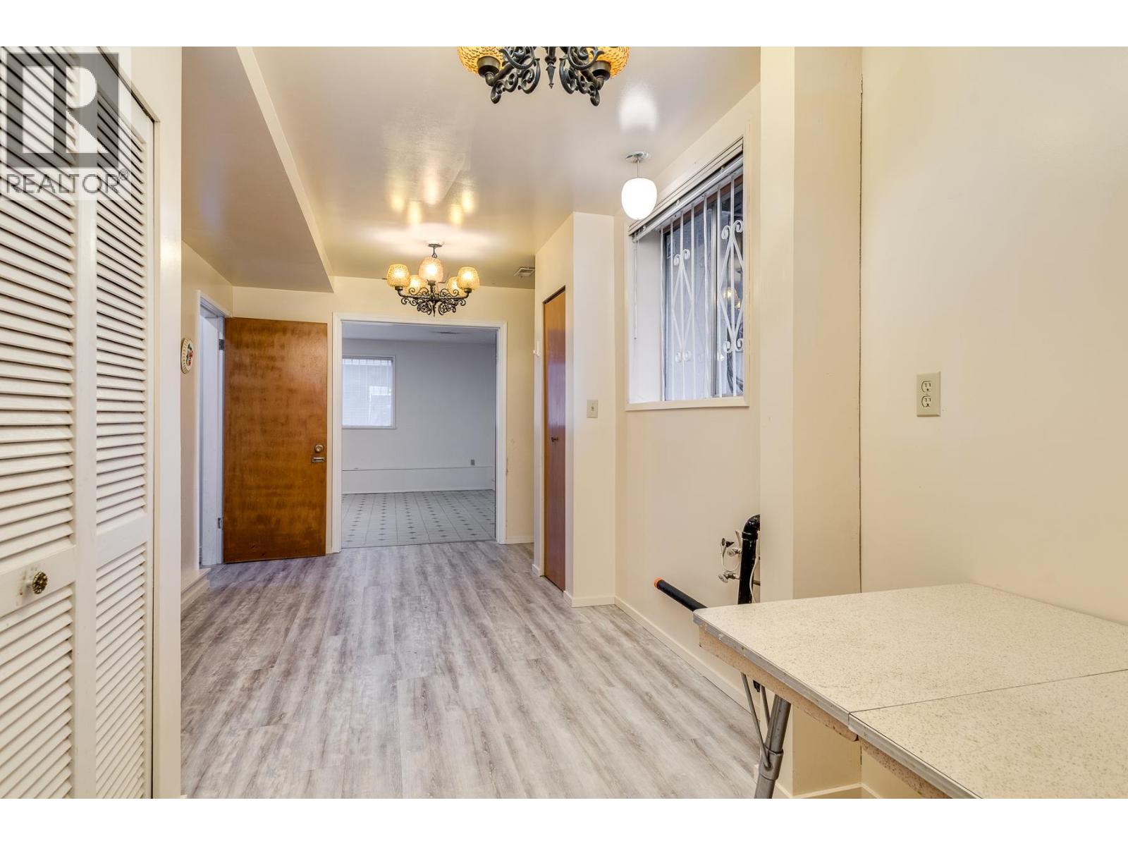 1250 Delta Avenue, Burnaby, British Columbia  V5B 3G2 - Photo 21 - R3063005