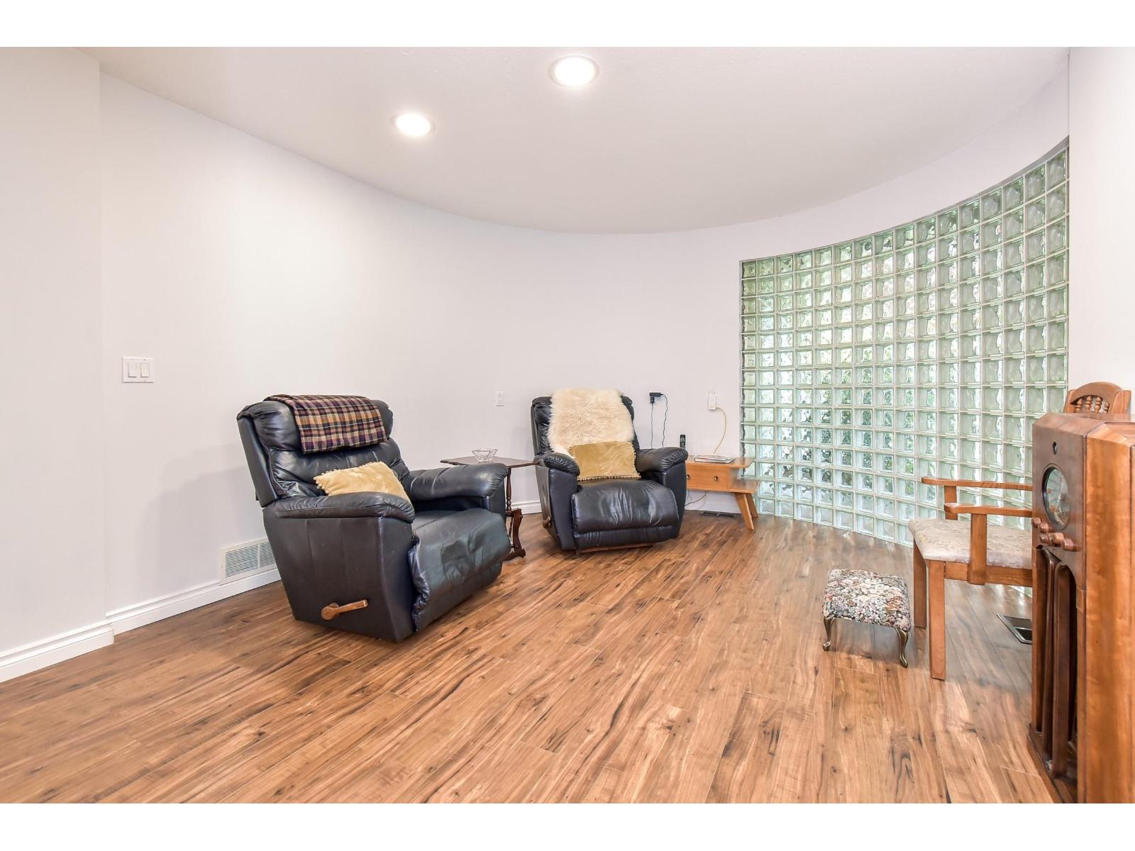 20485 93a Avenue, Langley, British Columbia  V1M 1B8 - Photo 32 - R3062647