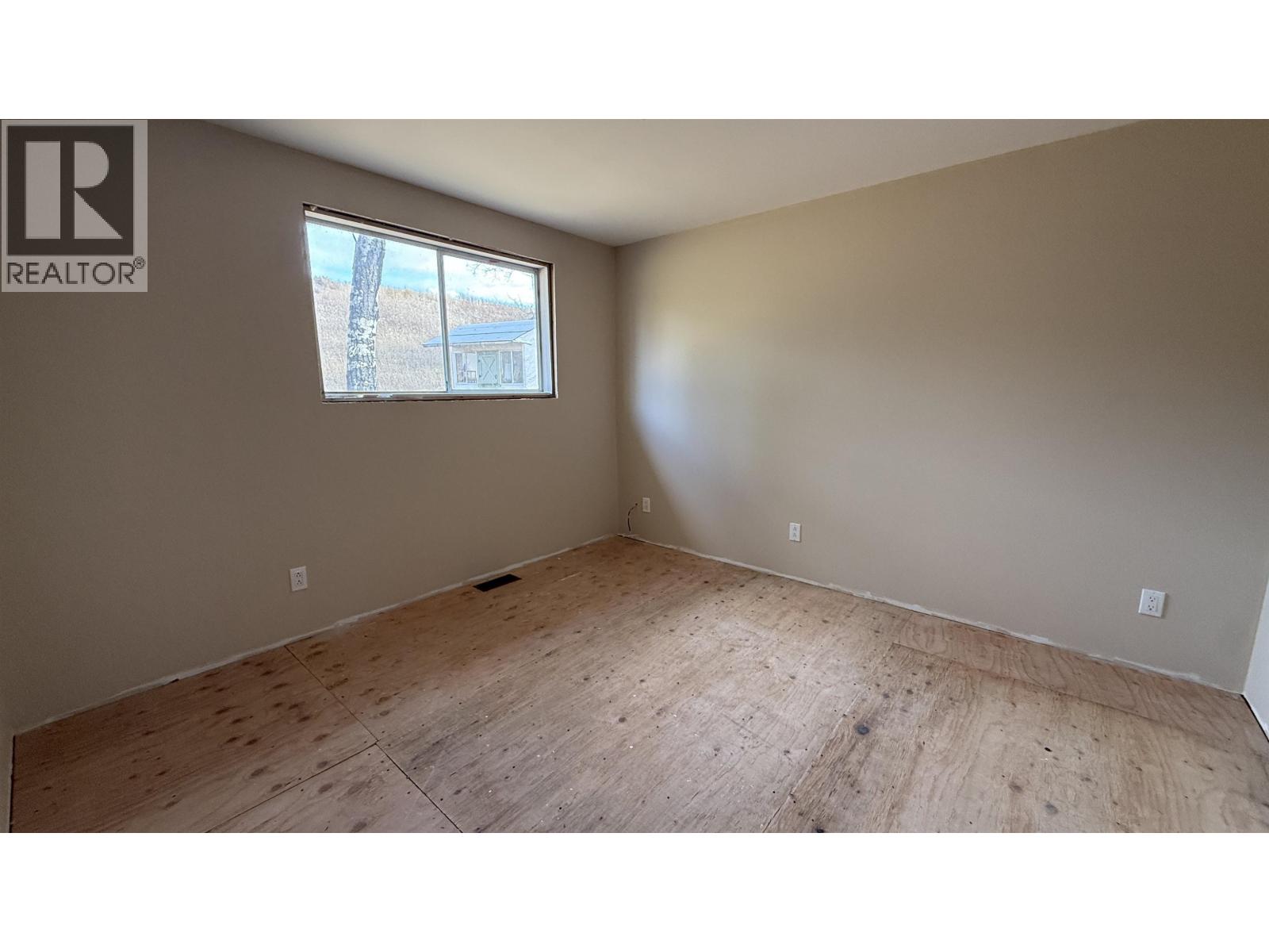 4953 Telqua Drive, 108 Mile Ranch, British Columbia  V0K 2E1 - Photo 14 - R3063089