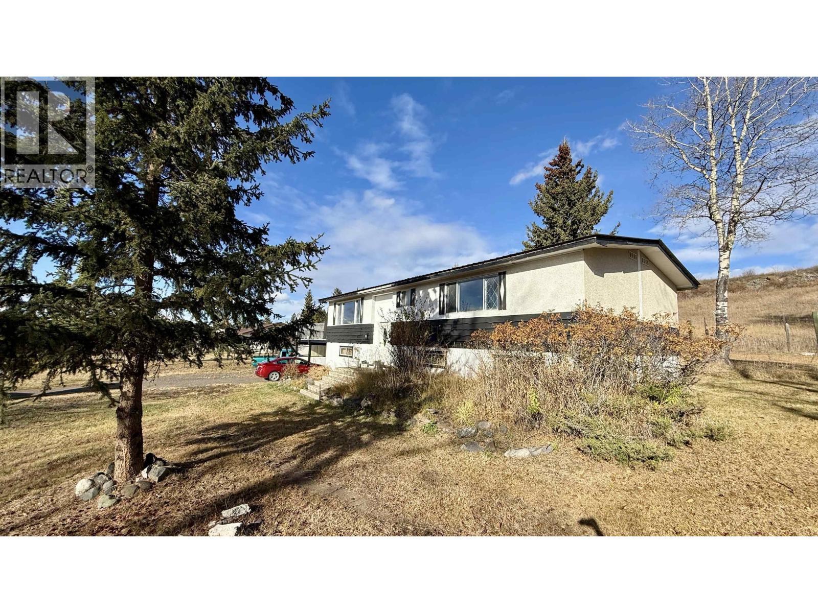 4953 Telqua Drive, 108 Mile Ranch, British Columbia  V0K 2E1 - Photo 23 - R3063089