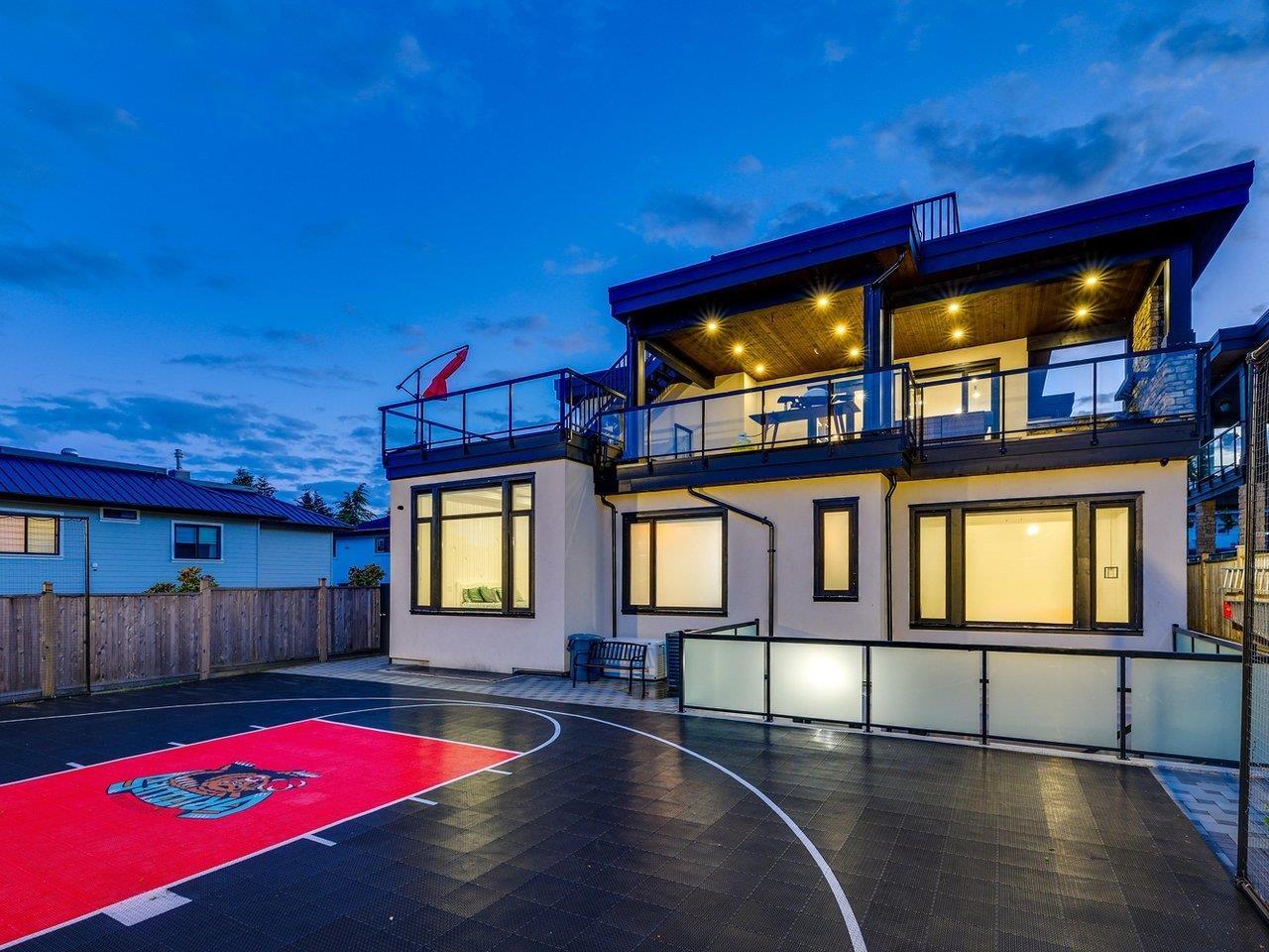 1126 Stevens Street, White Rock, British Columbia  V4B 4X8 - Photo 1 - R3050747