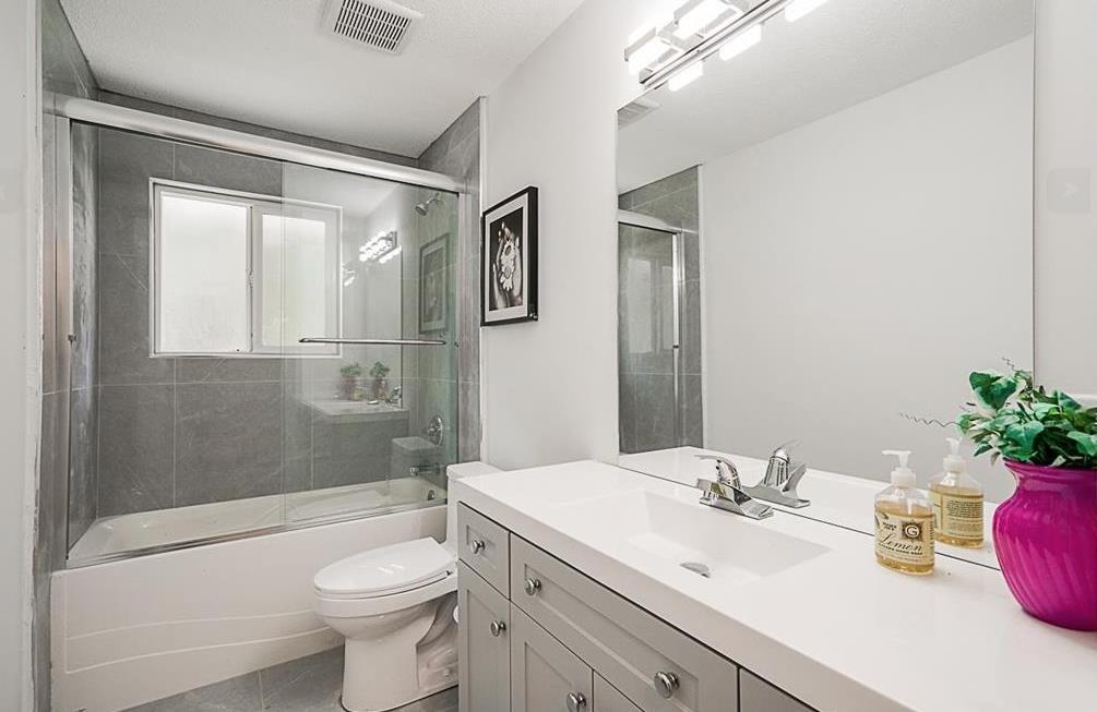 15084 86a Avenue, Surrey, British Columbia  V3S 4V1 - Photo 12 - R3063012