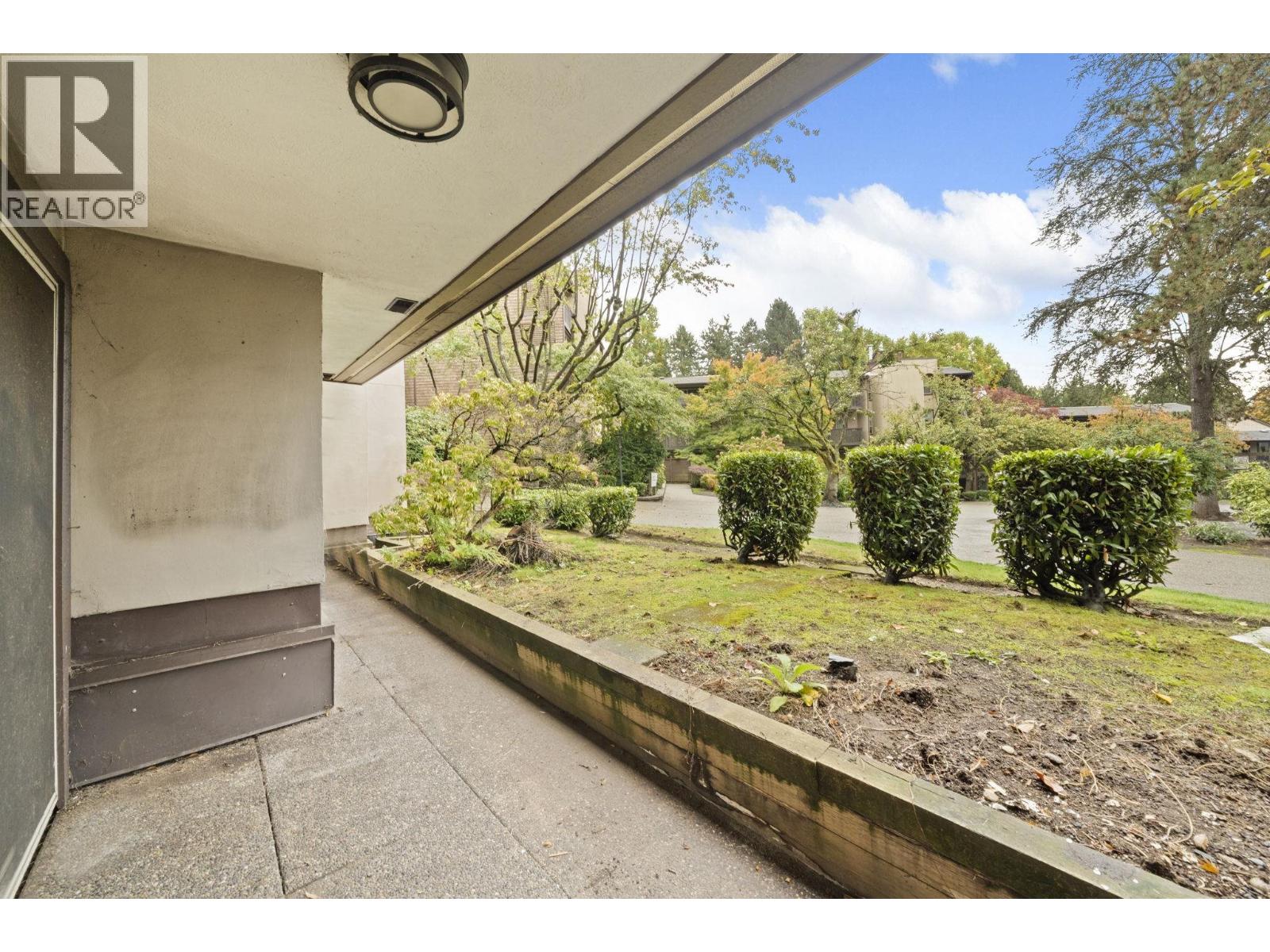 110 9847 Manchester Drive, Burnaby, British Columbia  V3N 4P4 - Photo 16 - R3063063