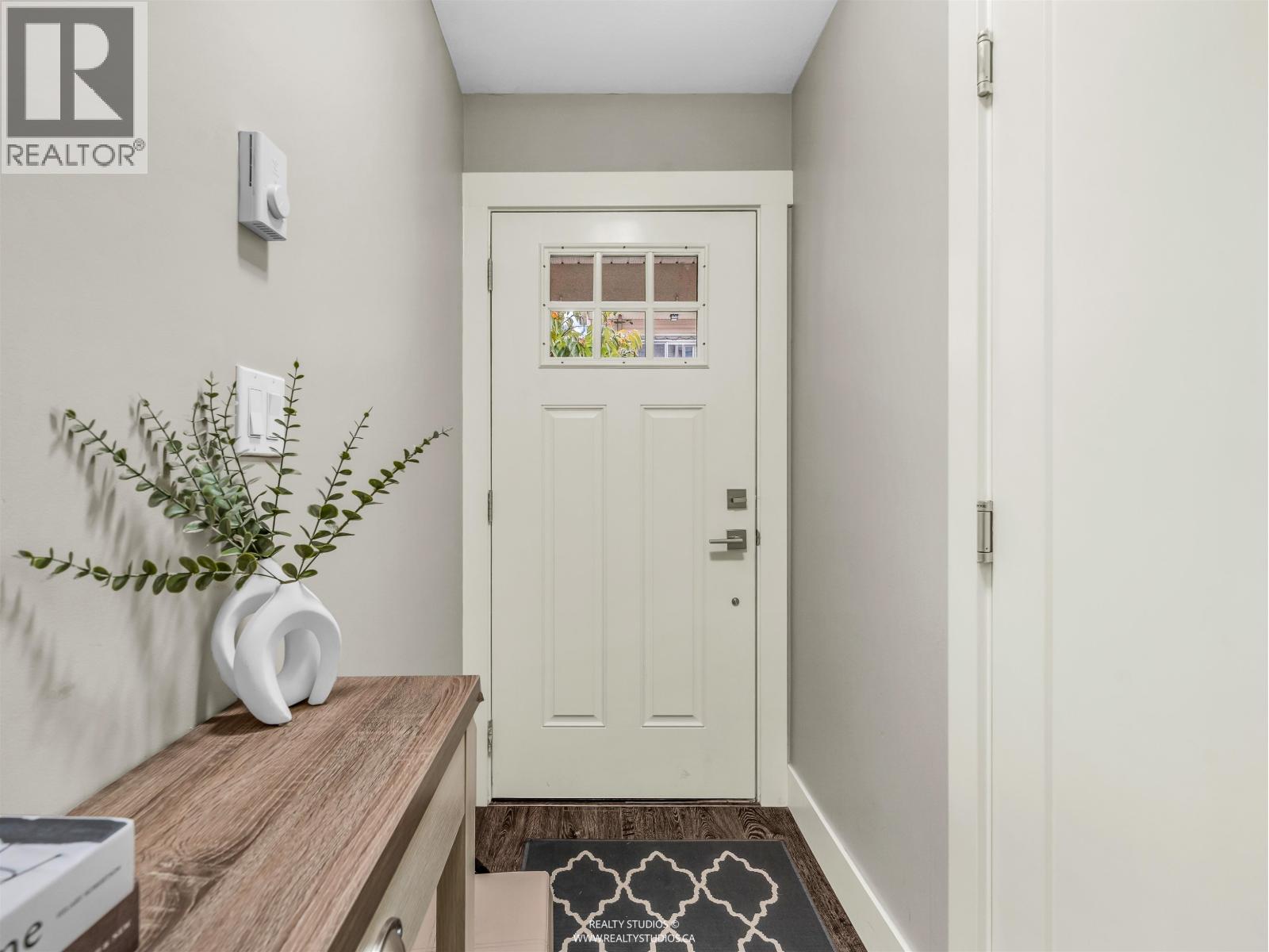 113 10151 240 Street, Maple Ridge, British Columbia  V2W 0G9 - Photo 2 - R3063076