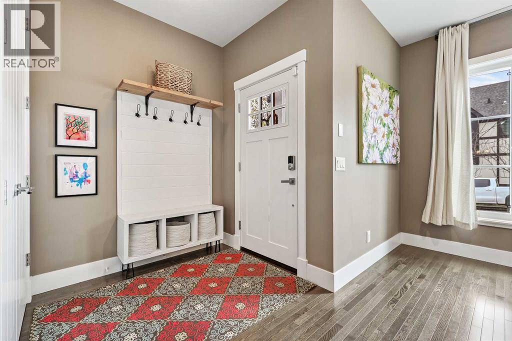 96 Beny-Sur-Mer Road Sw, Calgary, Alberta  T3E 7A2 - Photo 2 - A2267086