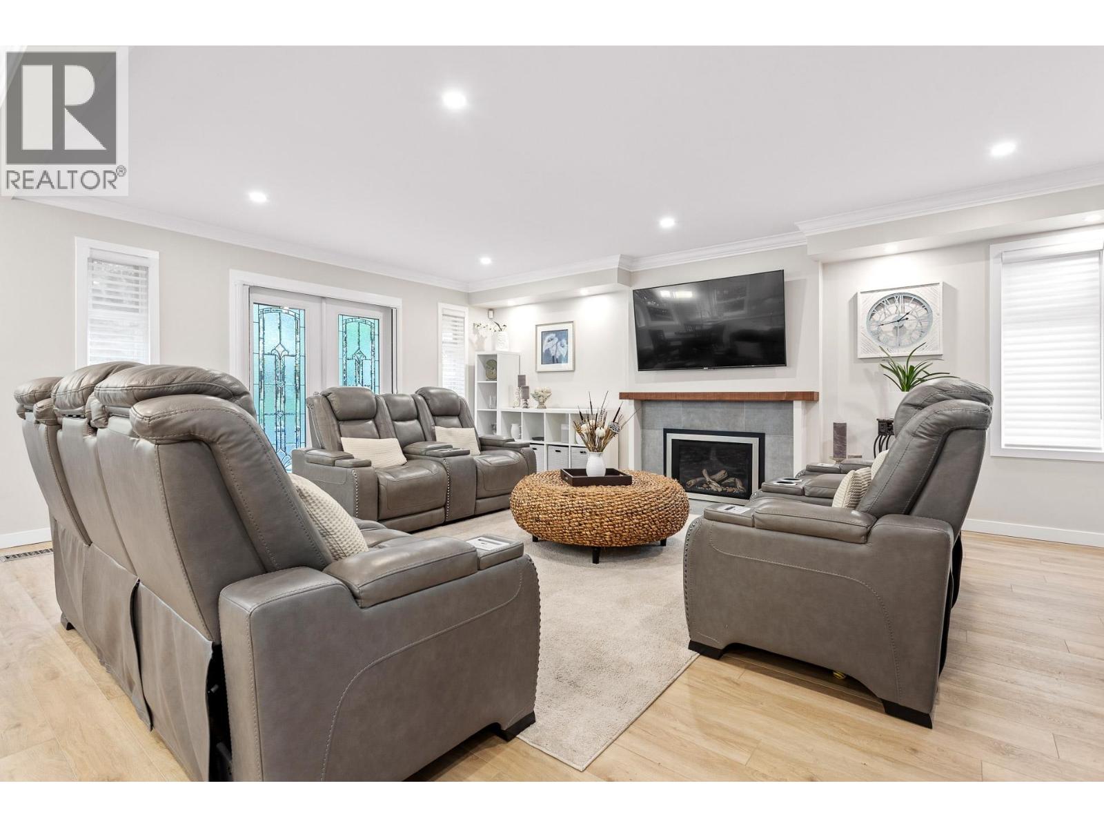 2443 Leclair Drive, Coquitlam, British Columbia  V3K 6G7 - Photo 16 - R3063086