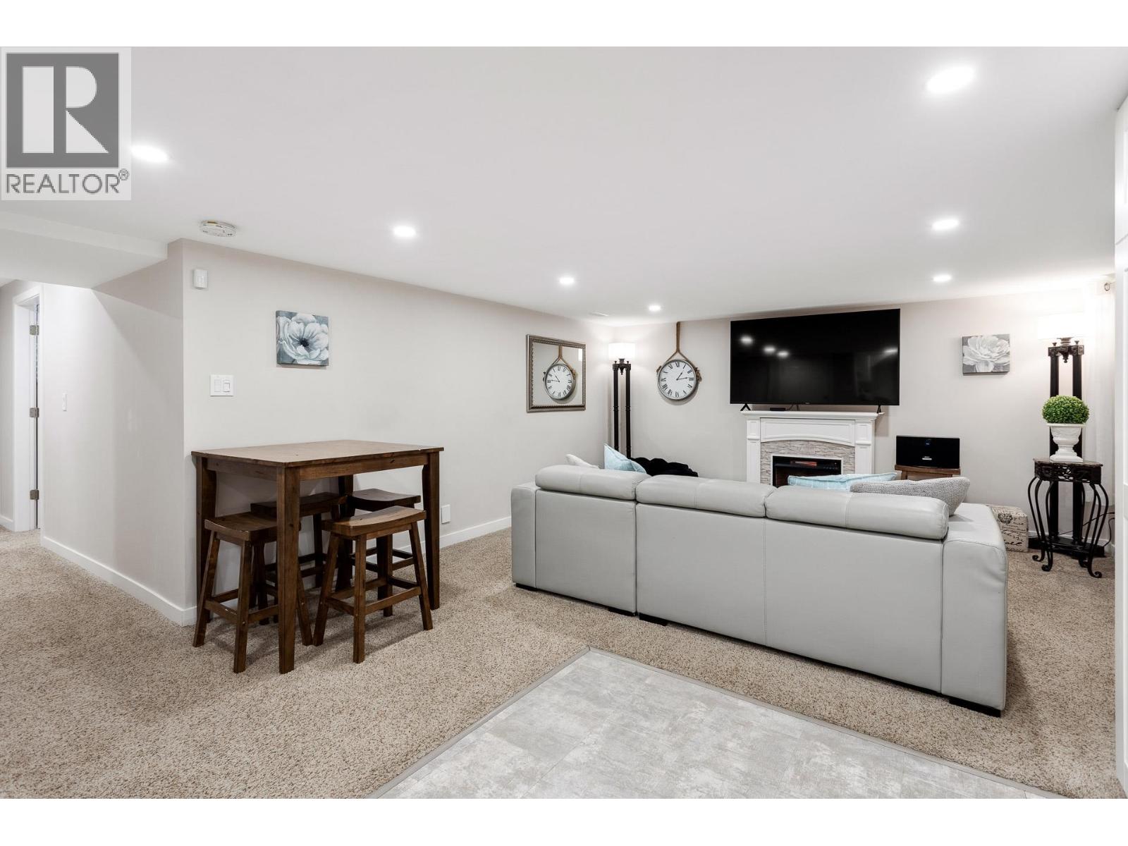 2443 Leclair Drive, Coquitlam, British Columbia  V3K 6G7 - Photo 28 - R3063086