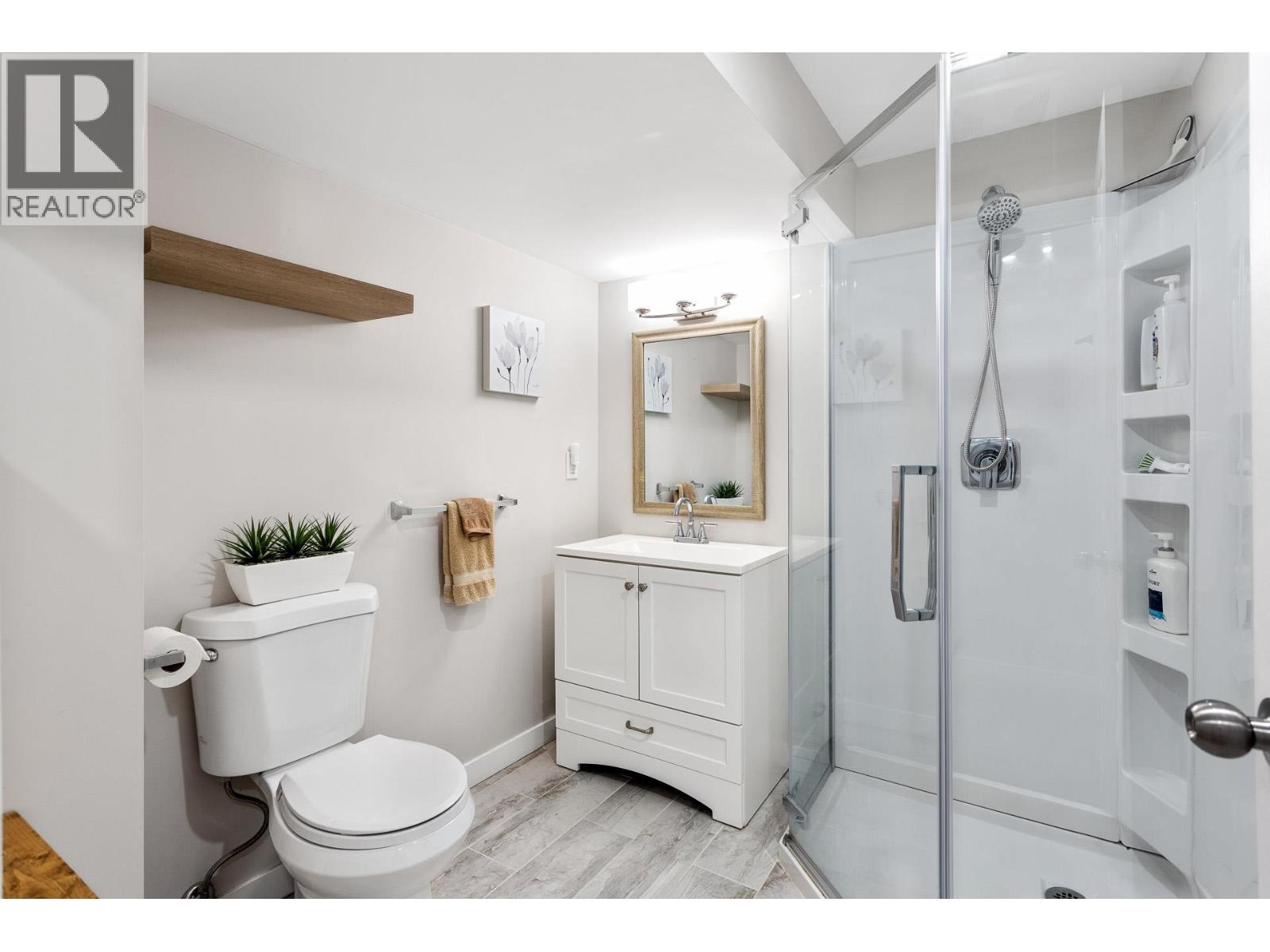 2443 Leclair Drive, Coquitlam, British Columbia  V3K 6G7 - Photo 32 - R3063086