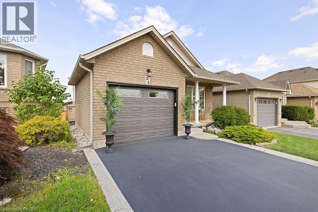 54 Briarose Place, Hamilton, Ontario  L9C 7V3 - Photo 4 - 40773879