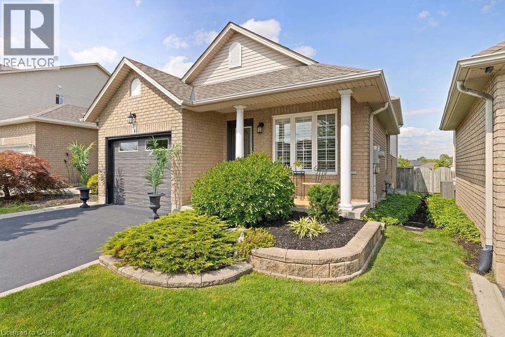 54 Briarose Place, Hamilton, Ontario  L9C 7V3 - Photo 5 - 40773879