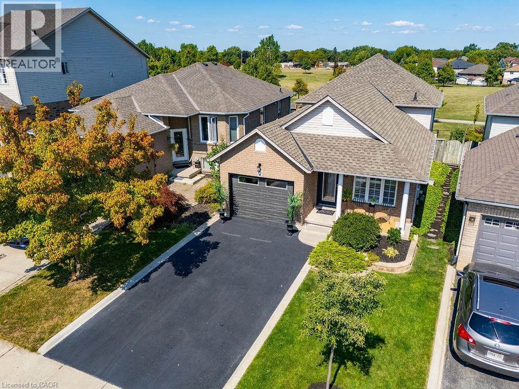 54 BRIAROSE Place, Hamilton, Ontario