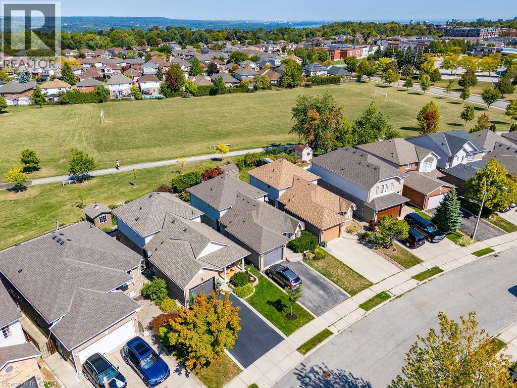 54 Briarose Place, Hamilton, Ontario  L9C 7V3 - Photo 41 - 40773879