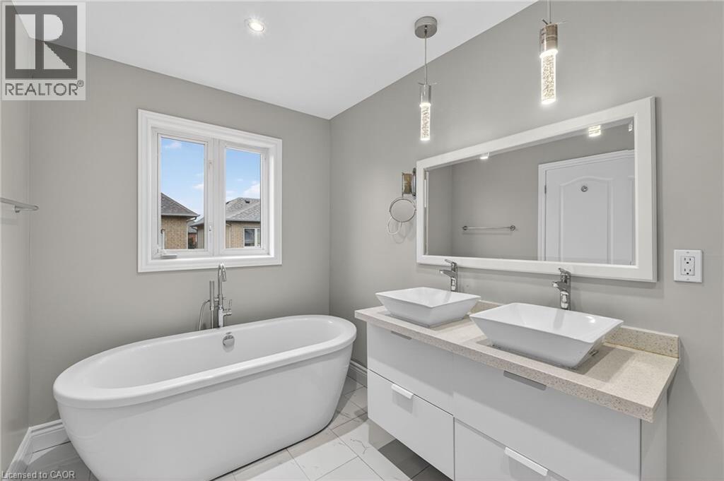 155 Springstead Avenue, Stoney Creek, Ontario  L8E 6E7 - Photo 23 - 40777433