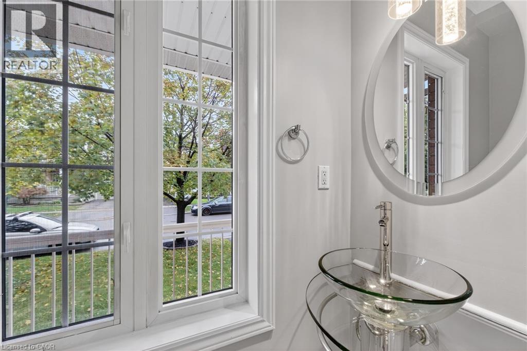 155 Springstead Avenue, Stoney Creek, Ontario  L8E 6E7 - Photo 7 - 40777433