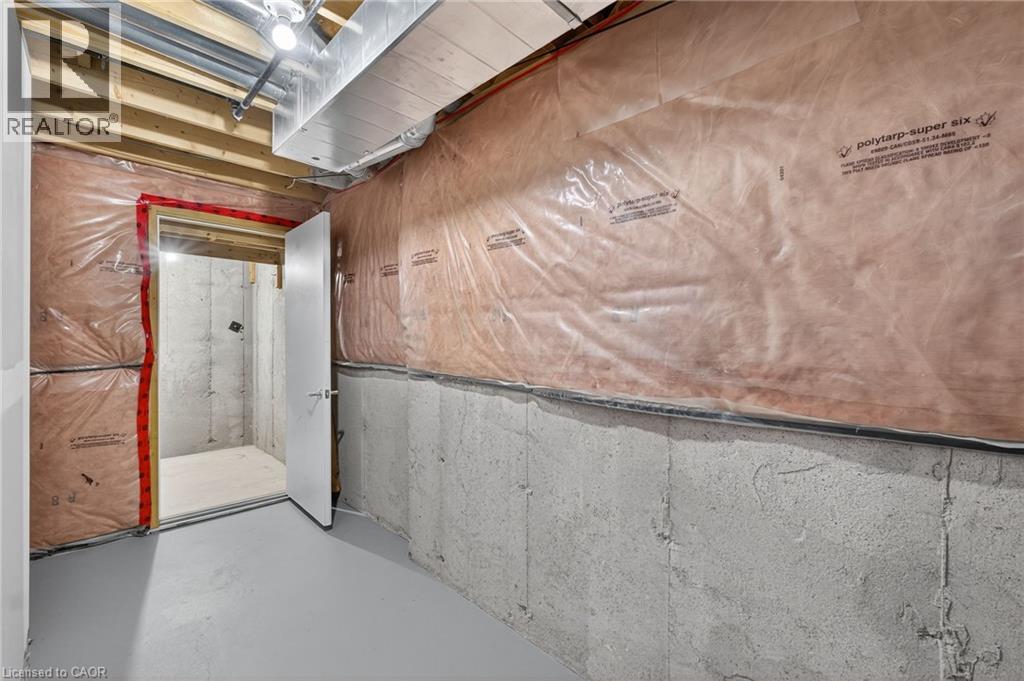 155 Springstead Avenue, Stoney Creek, Ontario  L8E 6E7 - Photo 37 - 40777433