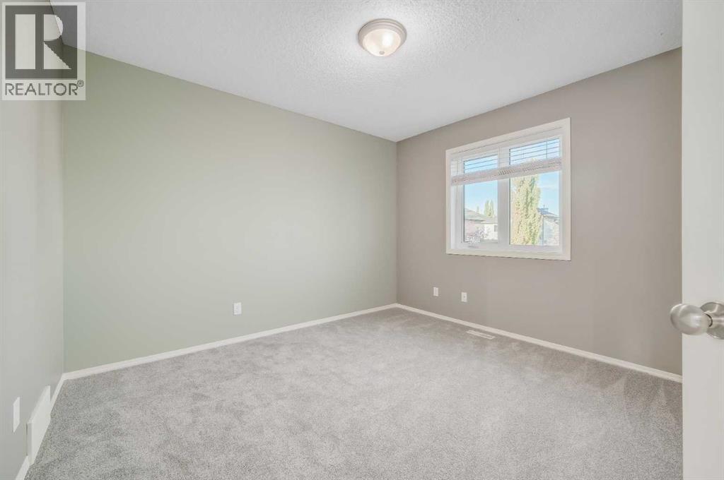 127 Kincora Drive Nw, Calgary, Alberta  T3R 1L5 - Photo 21 - A2266386