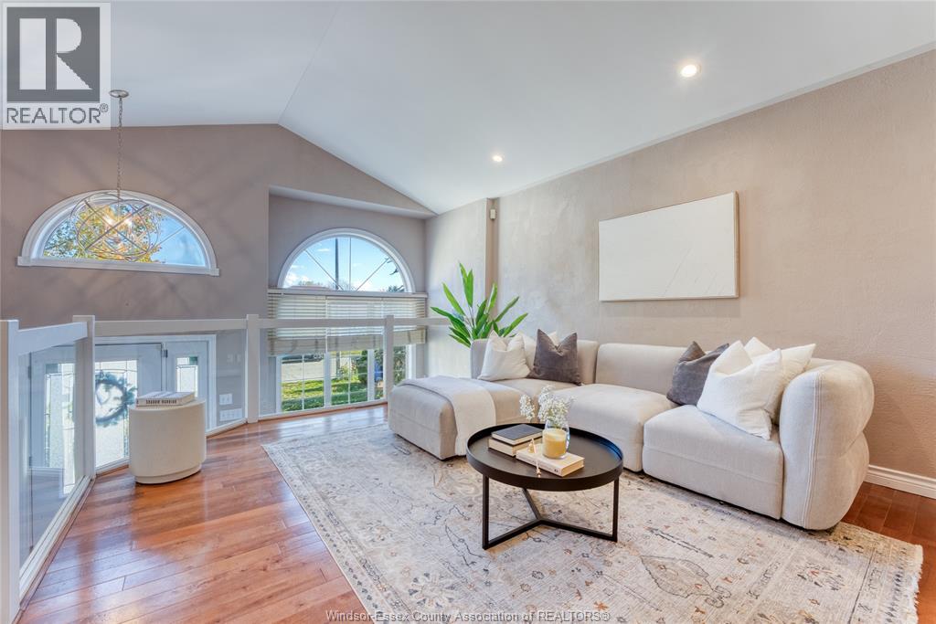 4335 St. Clair Avenue, Lasalle, Ontario  N9H 2N3 - Photo 3 - 25027510