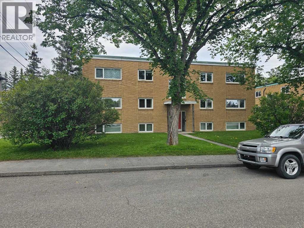 2312 22 Street NW, Calgary, Alberta