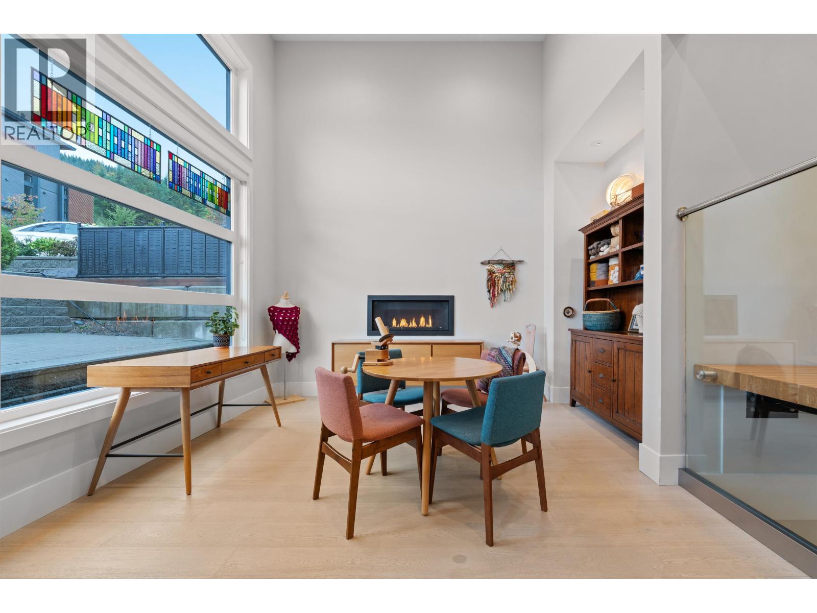 3404 Mamquam Road, Squamish, British Columbia  V8B 0S6 - Photo 3 - R3053856