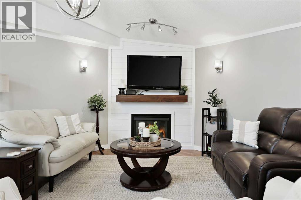 835 Beckner Crescent, Carstairs, Alberta  T0M 0N0 - Photo 12 - A2264611