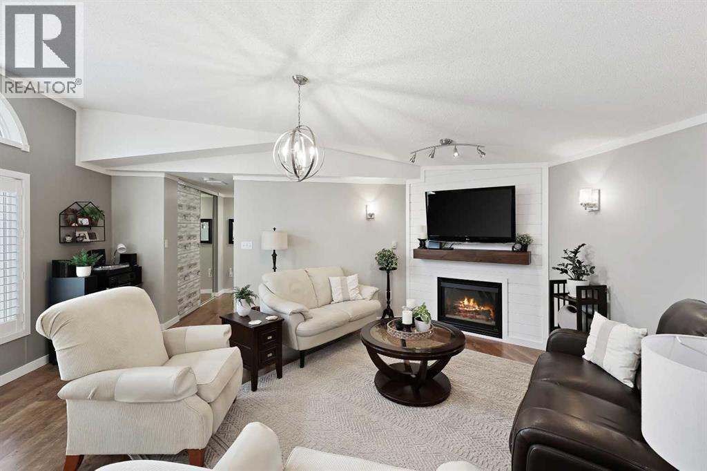 835 Beckner Crescent, Carstairs, Alberta  T0M 0N0 - Photo 11 - A2264611