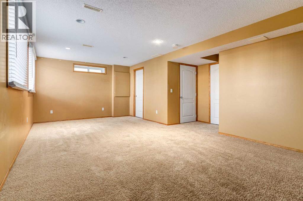 756 Luxstone Landing Sw, Airdrie, Alberta  T4B 3L1 - Photo 16 - A2266789