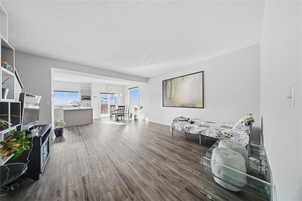 427 Castlebury Meadows Drive, Winnipeg, Manitoba  R2R 2X5 - Photo 10 - 202527510