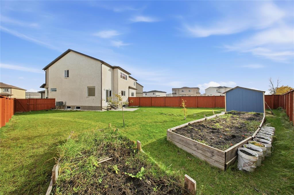 427 Castlebury Meadows Drive, Winnipeg, Manitoba  R2R 2X5 - Photo 34 - 202527510