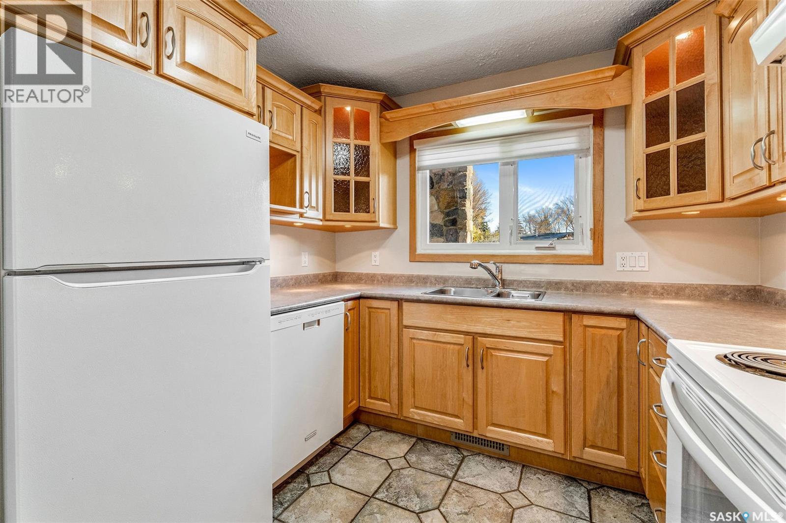 718 Cuelenaere Street, Prince Albert, Saskatchewan  S6V 2S9 - Photo 11 - SK021936