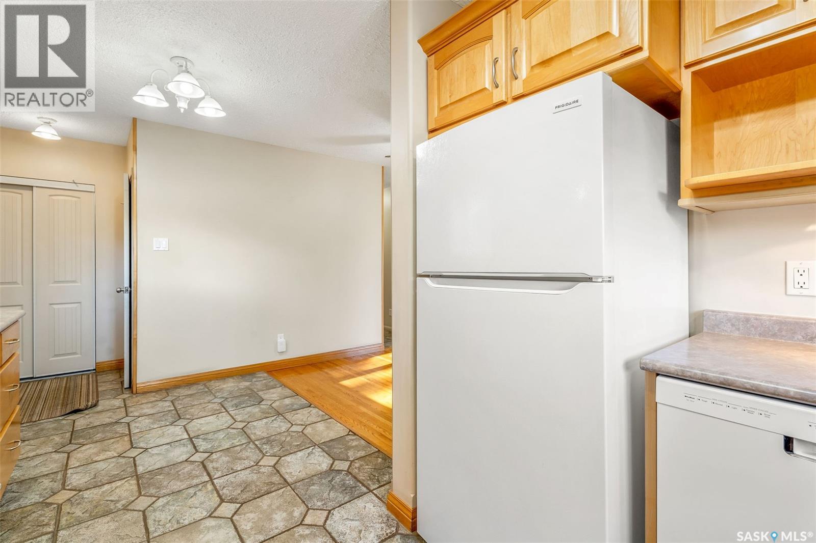 718 Cuelenaere Street, Prince Albert, Saskatchewan  S6V 2S9 - Photo 12 - SK021936