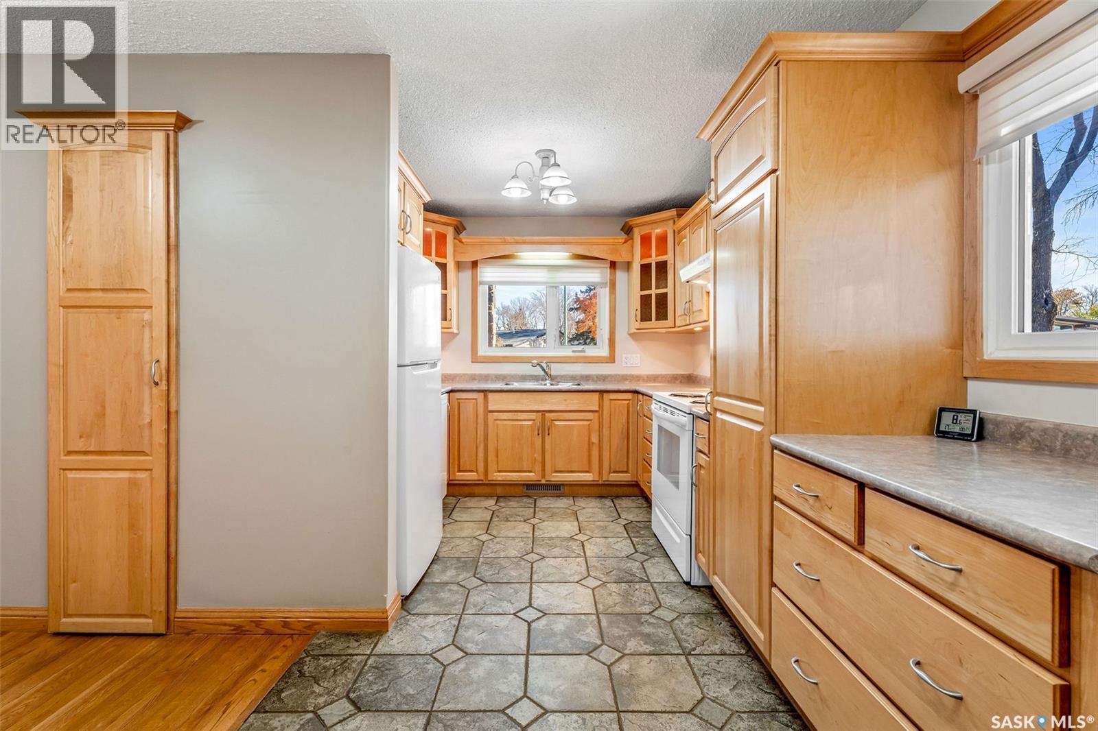 718 Cuelenaere Street, Prince Albert, Saskatchewan  S6V 2S9 - Photo 14 - SK021936