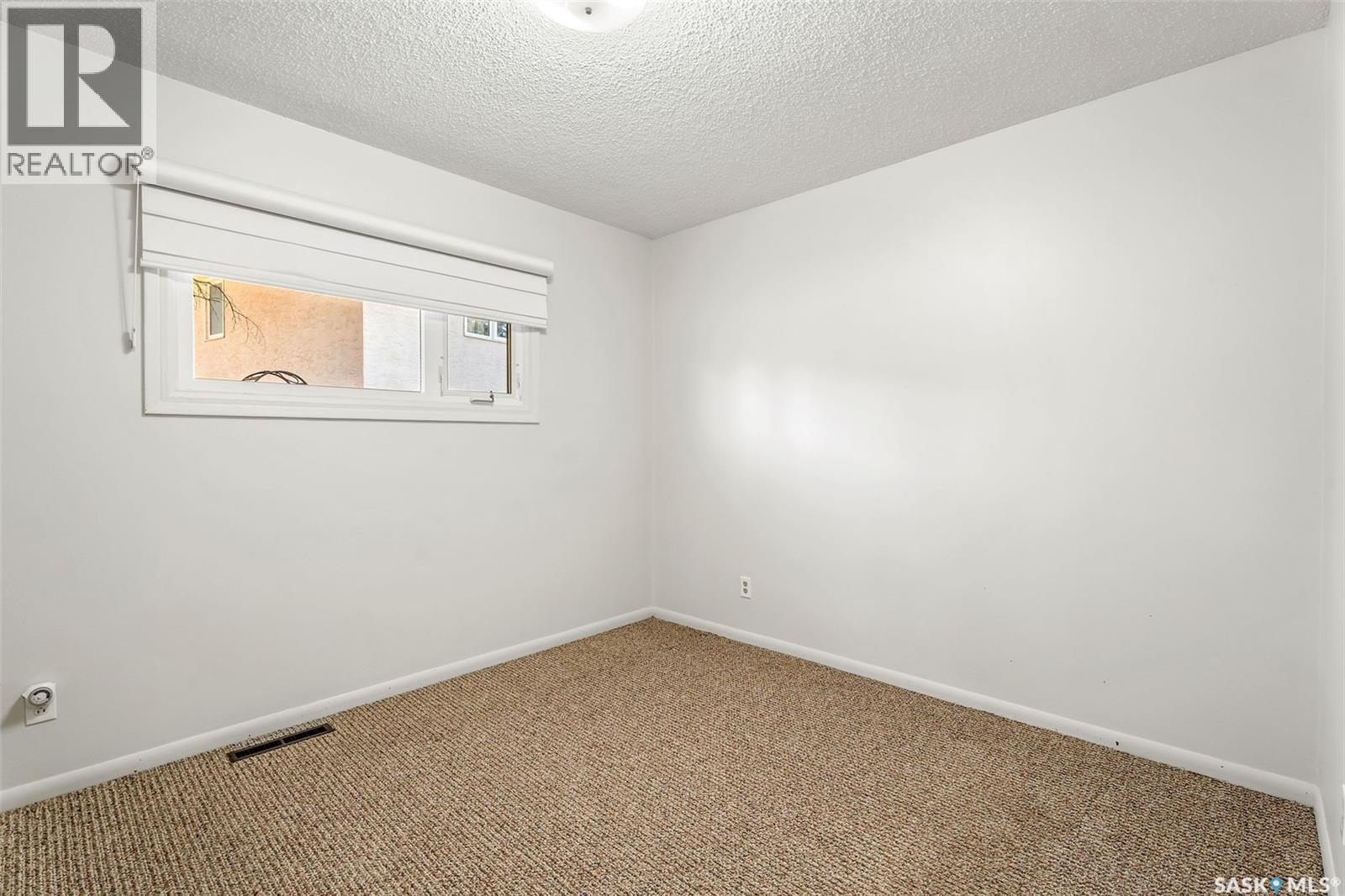 718 Cuelenaere Street, Prince Albert, Saskatchewan  S6V 2S9 - Photo 15 - SK021936