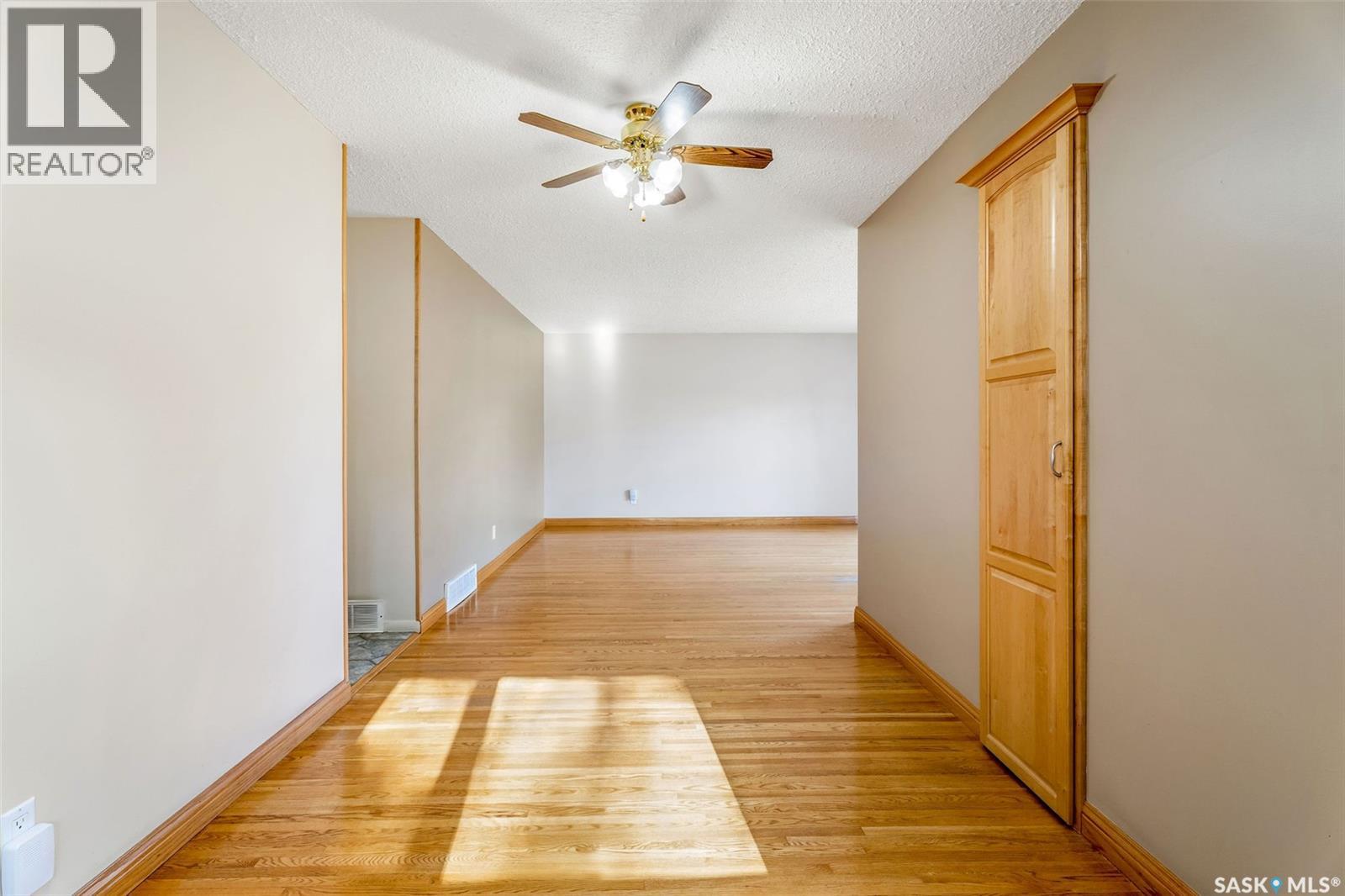 718 Cuelenaere Street, Prince Albert, Saskatchewan  S6V 2S9 - Photo 7 - SK021936