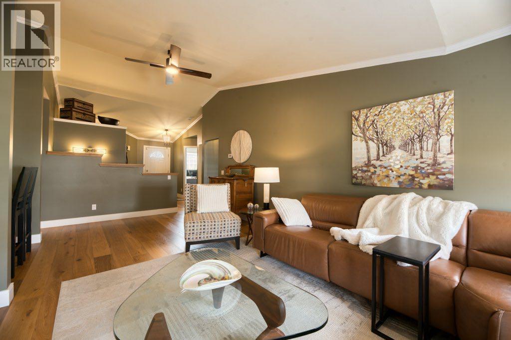 145 Lakeside Greens Place, Chestermere, Alberta  T1X 1C4 - Photo 11 - A2256007