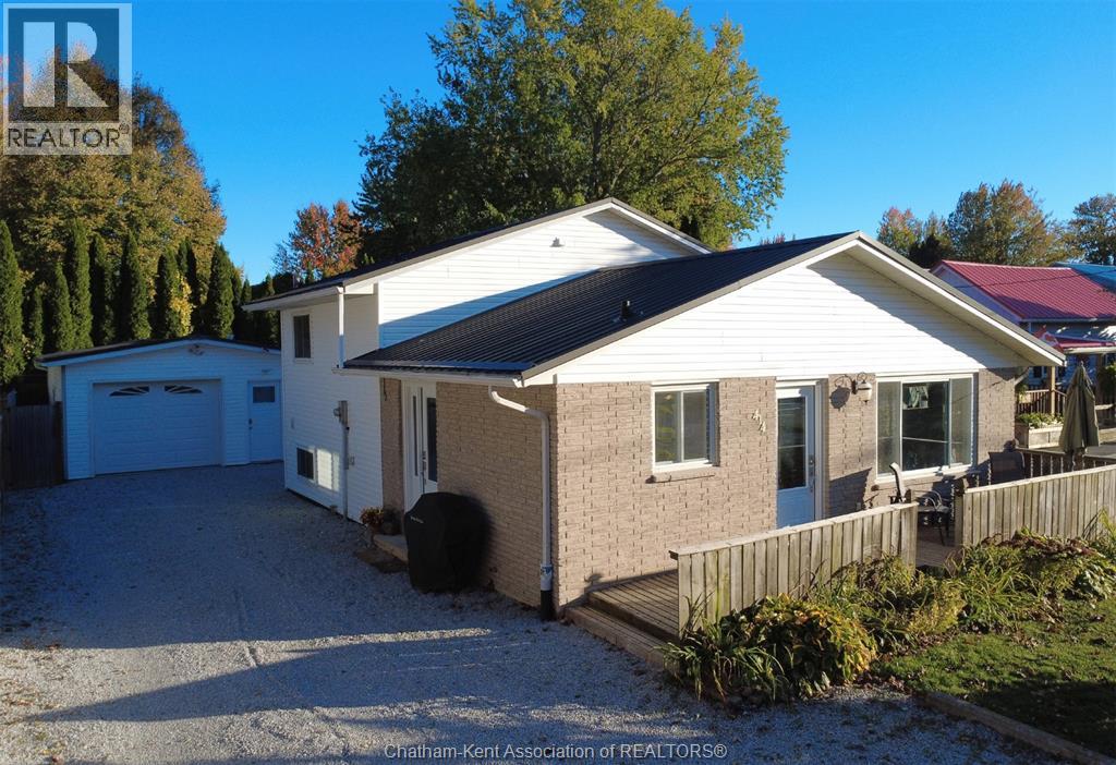 414 Catherine Street, Blenheim, Ontario  N0P 1A0 - Photo 3 - 25027423