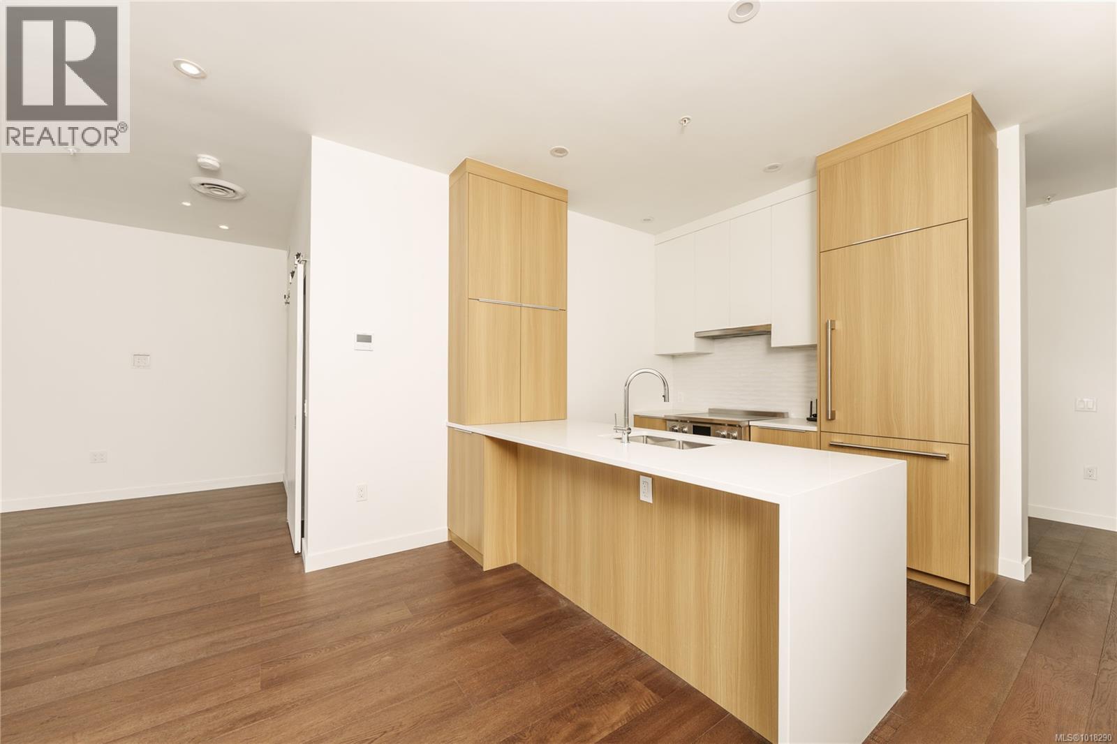 302 9570 Fifth St, Sidney, British Columbia  V8L 2W5 - Photo 16 - 1018290