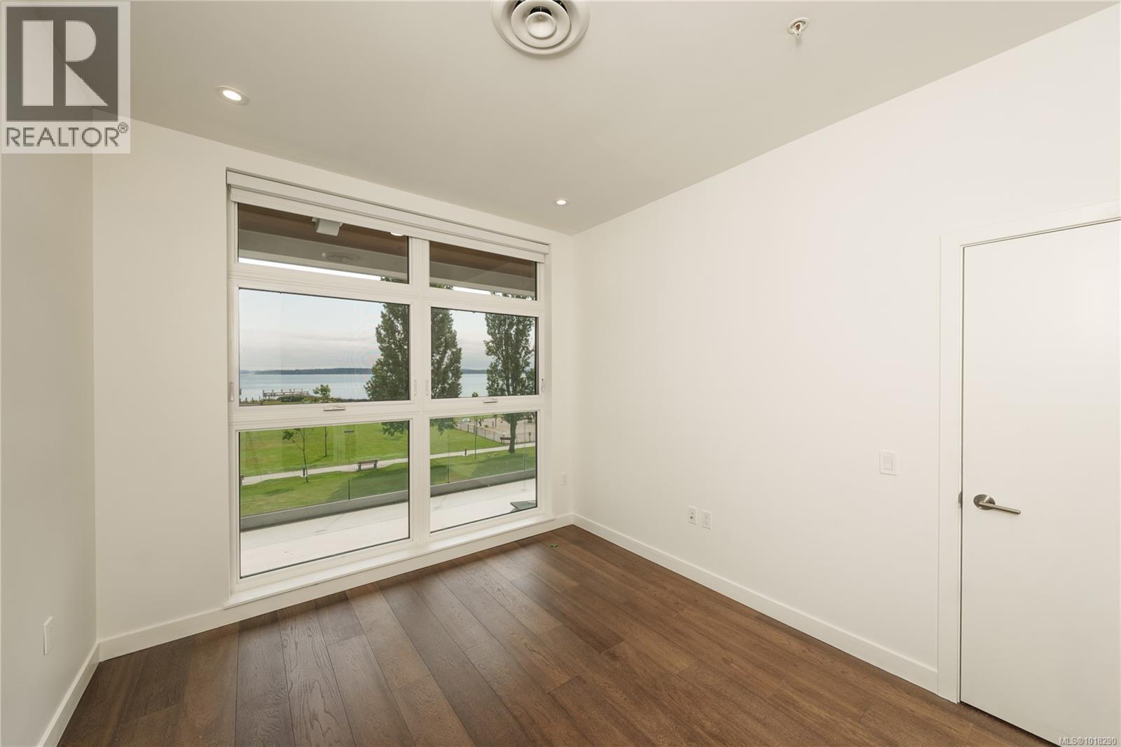 302 9570 Fifth St, Sidney, British Columbia  V8L 2W5 - Photo 21 - 1018290