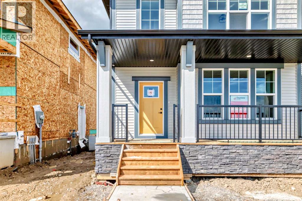 426 Heartland Way, Cochrane, Alberta  T4C 3E5 - Photo 4 - A2235464