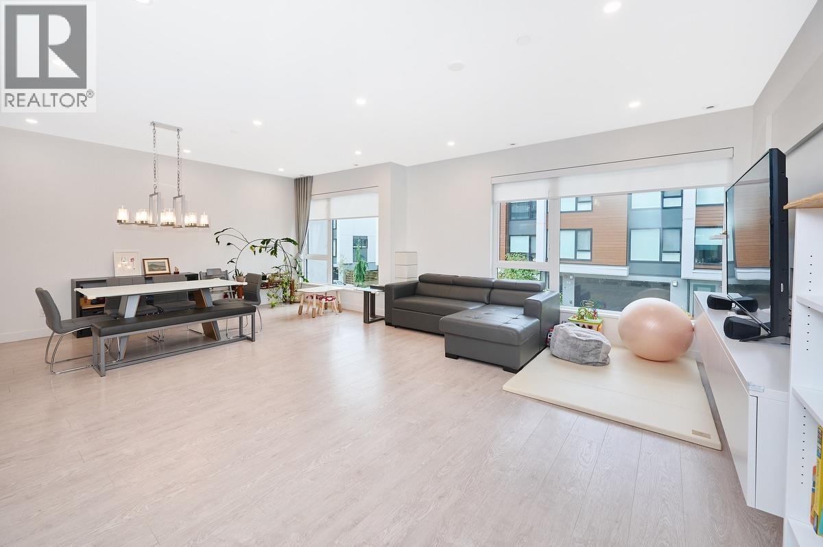 30 3597 MALSUM DRIVE, North Vancouver, British Columbia