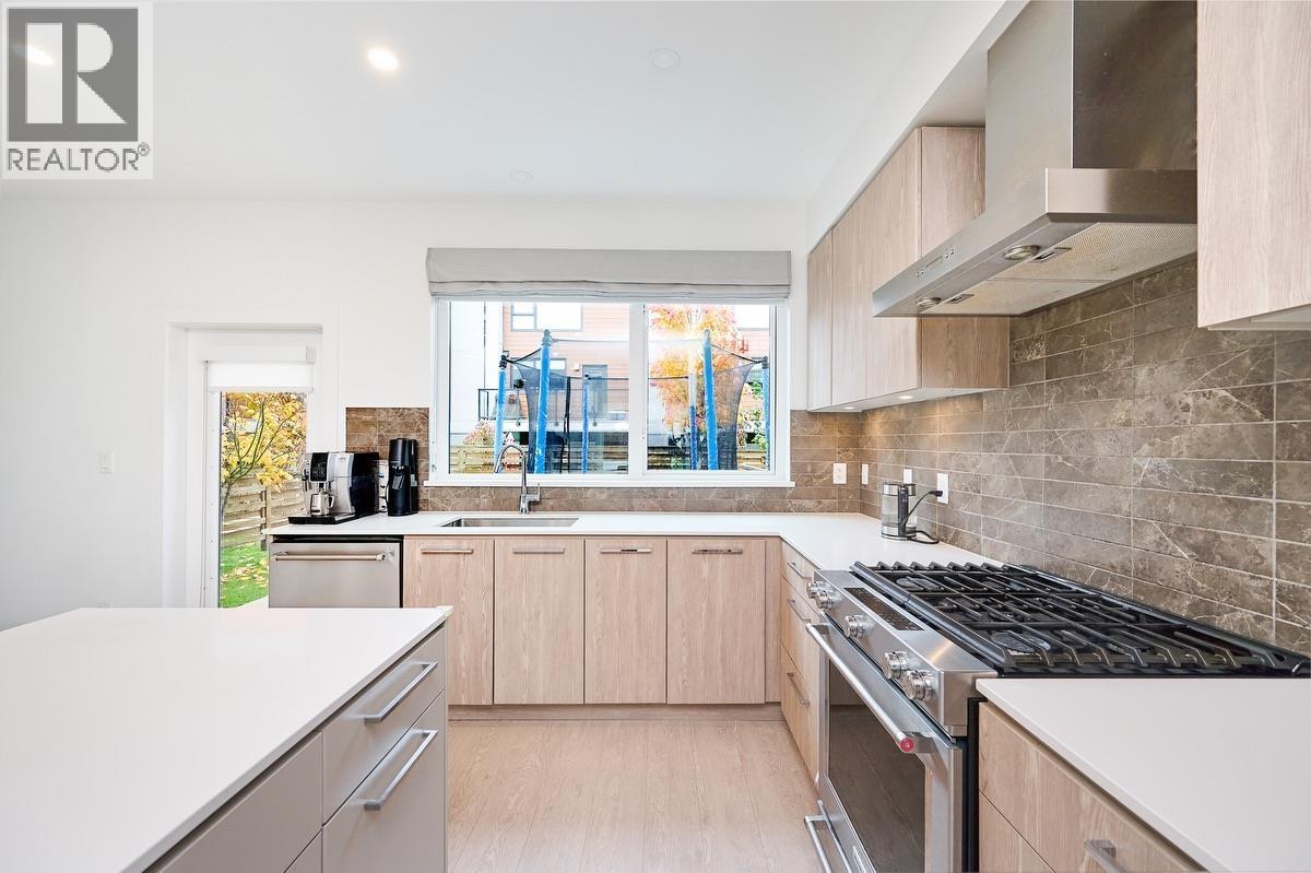 30 3597 Malsum Drive, North Vancouver, British Columbia  V7G 0B2 - Photo 6 - R3062879